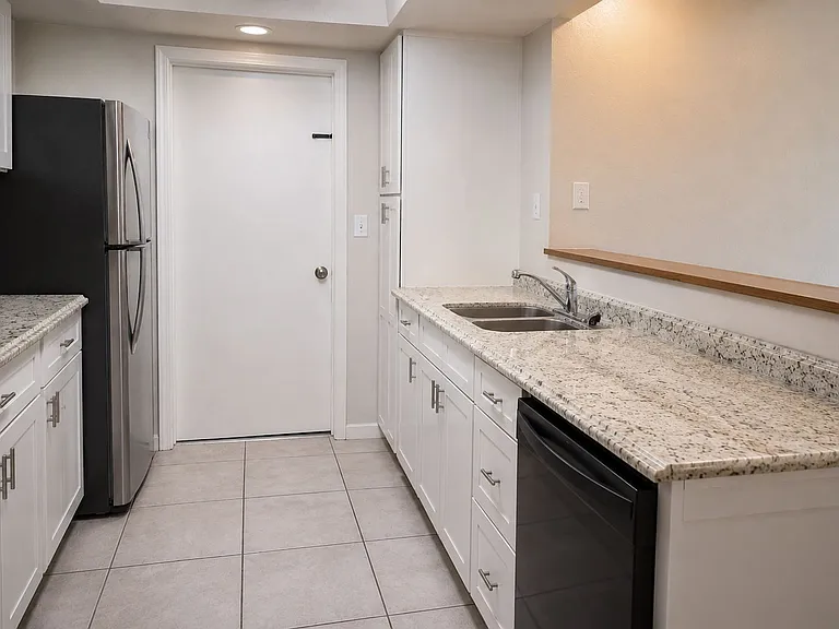 4131 Skyline Blvd — Photo 23