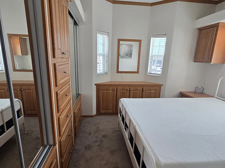 1377 Mainsail Ln — Photo 11
