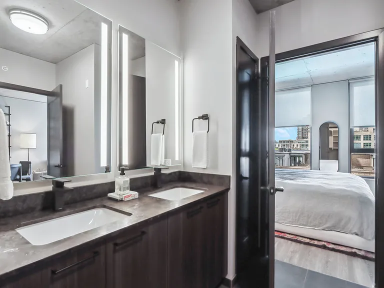 Union West — Photo 9