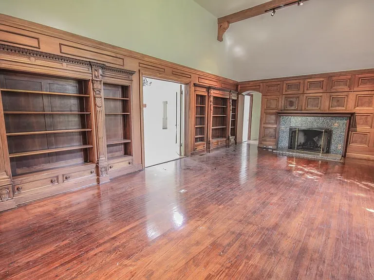 1600 Garfield Ave — Photo 4