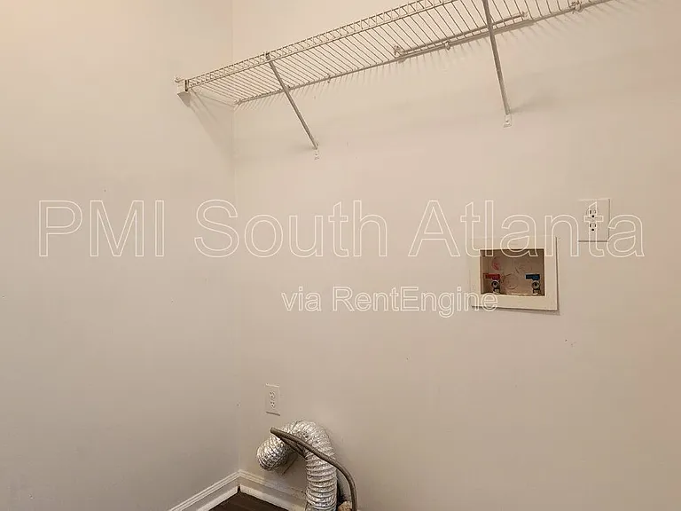 588 Hunnicutt Rd SE — Photo 35