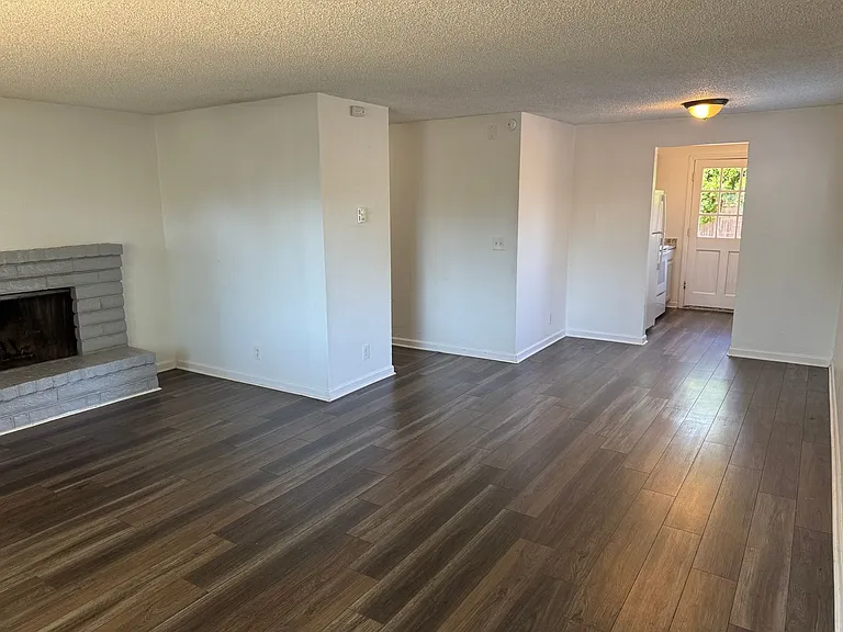 4930 Bluebelle Way — Photo 4