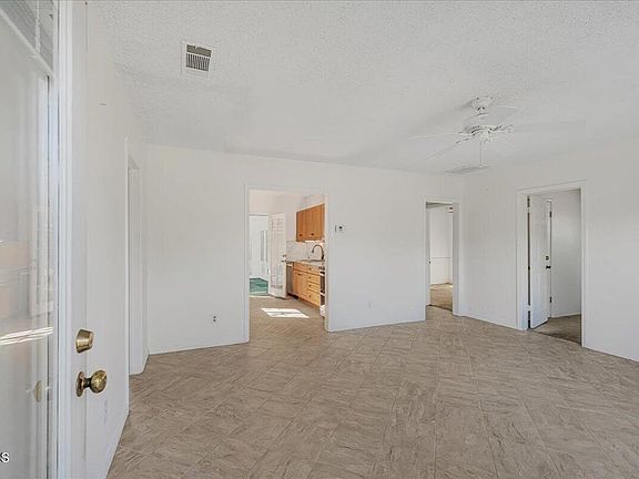 4th image of 5076 Alta St