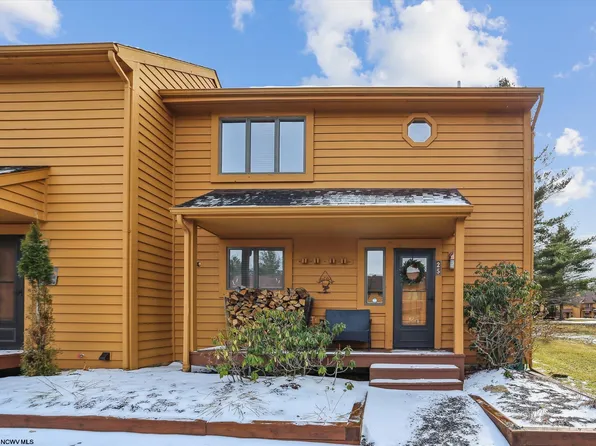 25 Deerfield Vlg, Davis, WV 26260