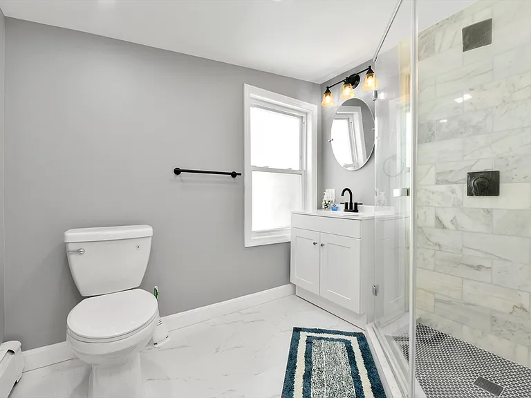 176 Emerson St — Photo 8