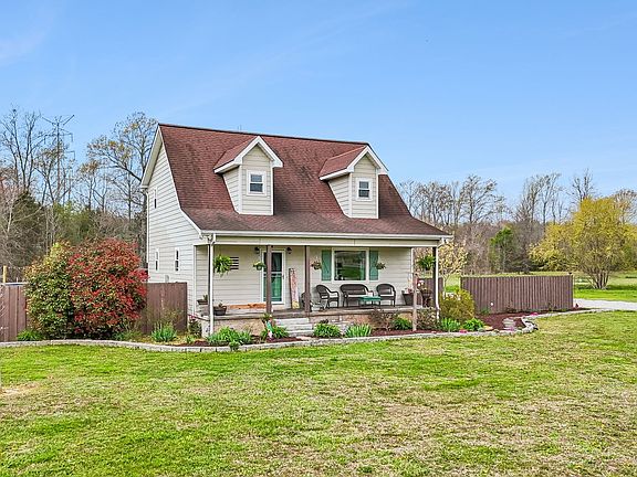 4th image of 95 Floyd Ln