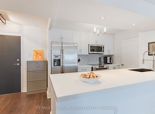 330 McCowan Rd #1101, Toronto, ON M1J 3N3