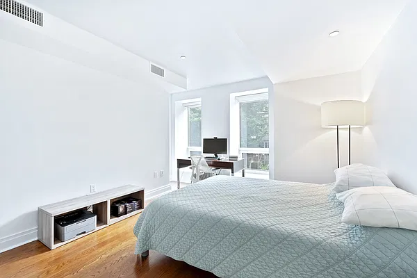 Sold by Compass | media 4