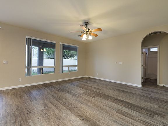 5th image of 11749 Via Esperanza Ave