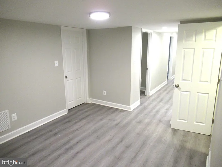 2142 N Stafford St #1 — Photo 20
