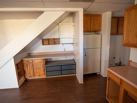 Kitchen storage