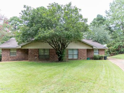 103 Lindale Cir #A, Clinton, MS, 39056