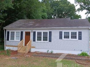 403 Old Buncombe Rd, Travelers Rest, SC 29690