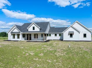 40355 Hemingway Ave, North Branch, MN 55056