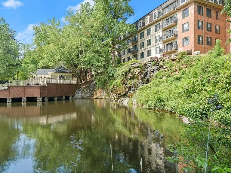 25312 Plantation Dr NE — Photo 38