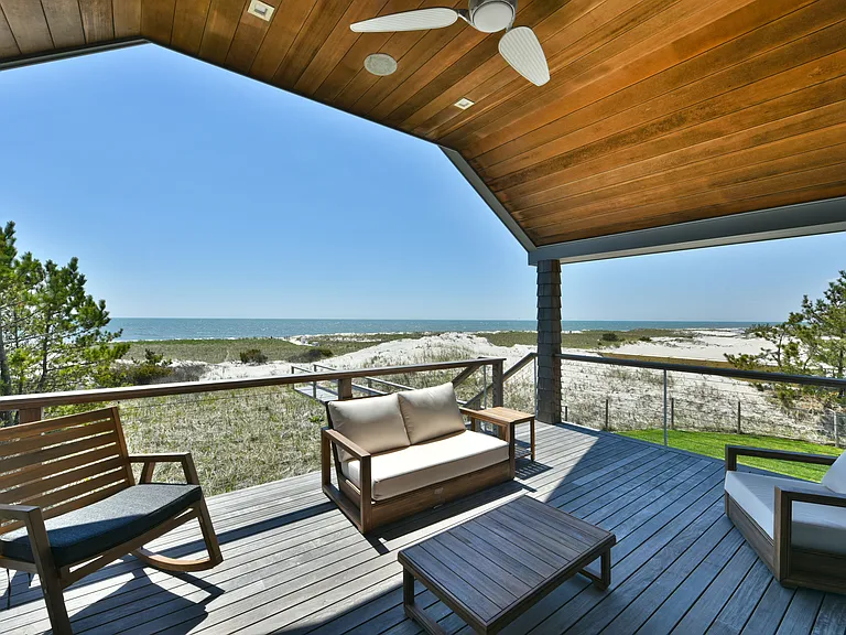 451 Dune Rd — Photo 65