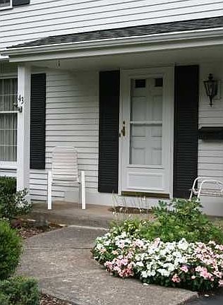 2nd image of 43 Park Circle Dr