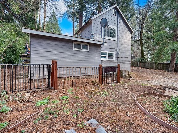3rd image of 2936 Alder Dr #0