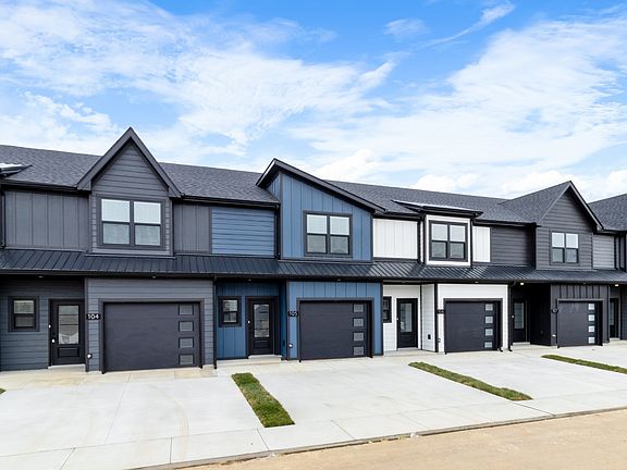 2nd image of 105 Jonathan Wade Cir