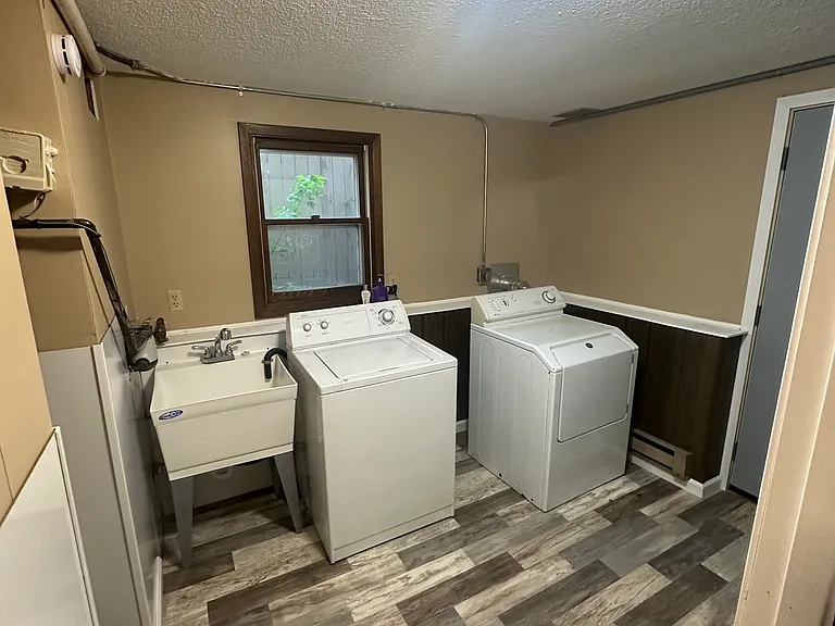 410 Martin Ave — Photo 8