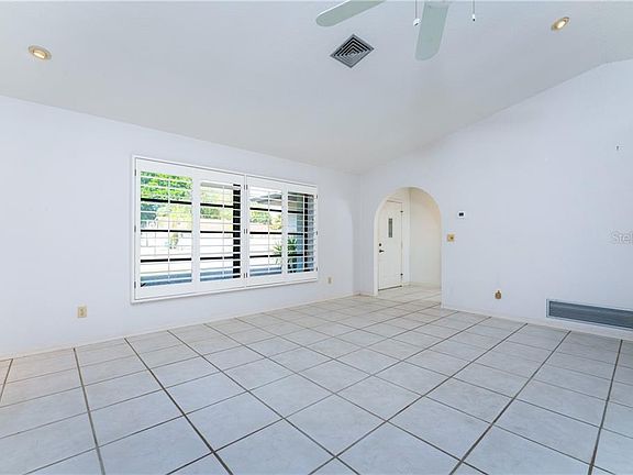 5th image of 7304 Van Lake Dr