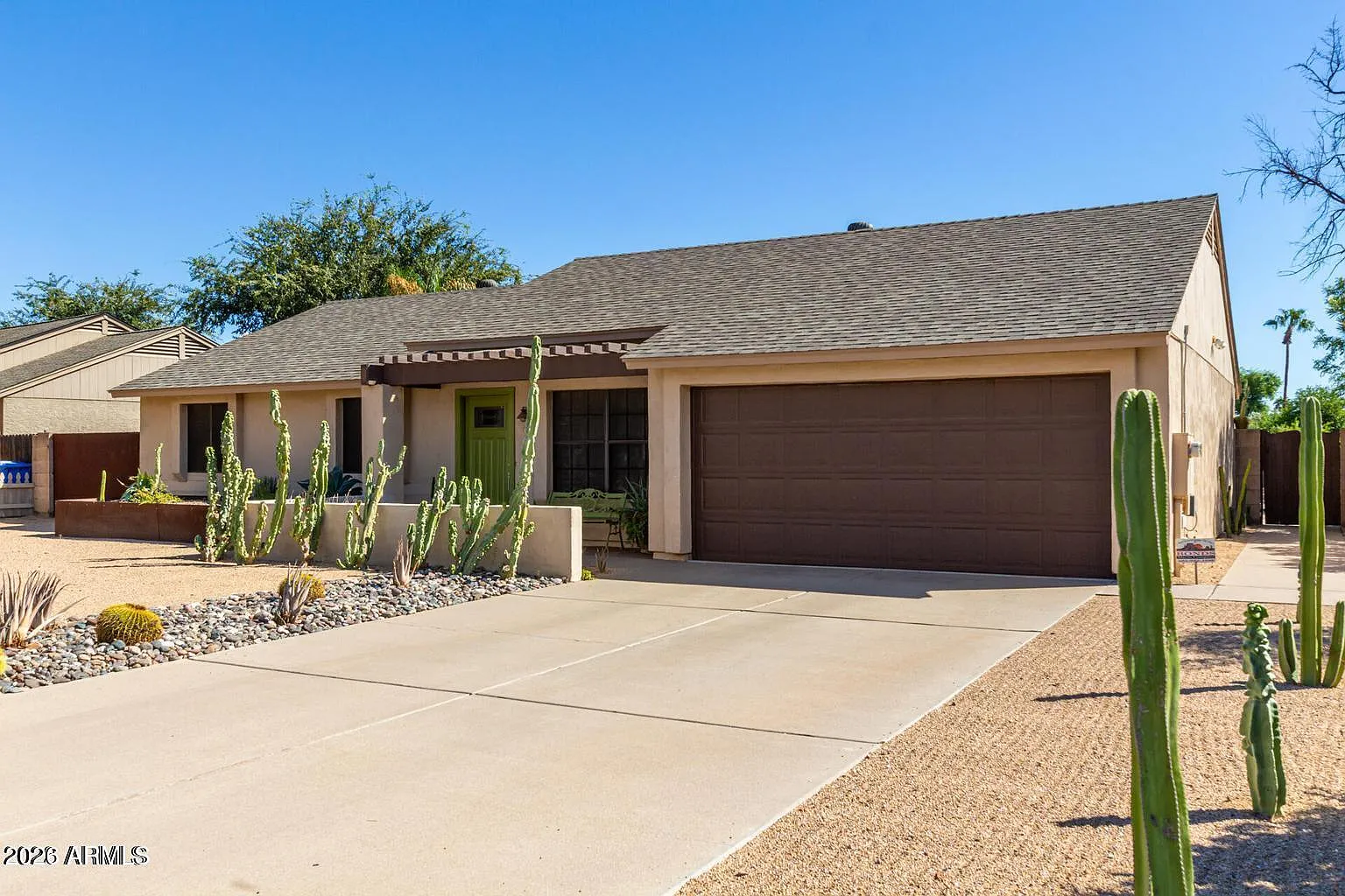 3 bed, 2.0 bath, 1376 sqft, $3,500 — Photo 3