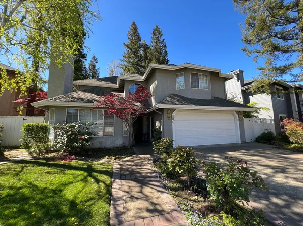 806 Riviera Ct, Woodbridge, CA 95258