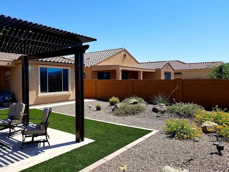 26237 W Matthew Dr — Photo 20