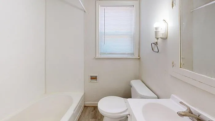 1 bed, 1.0 bath, $925 — Photo 1