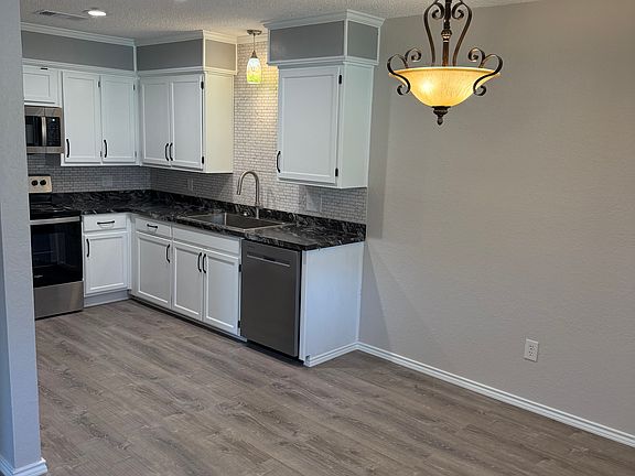 2nd image of 7026 Lincoln Dr
