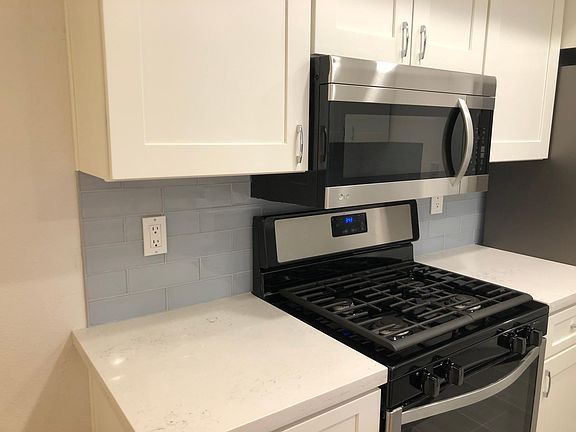 3rd image of 9322 Twin Trails Dr Unit 105