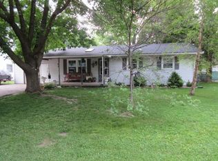 17 Lane Dr N, Bethany, IL 61914