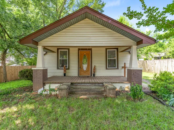 1811 Fleming St, Knoxville, TN 37917