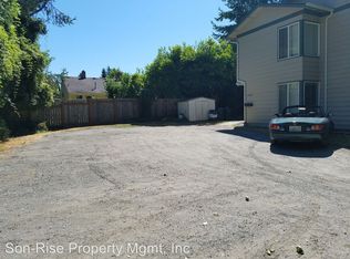 2628 West St #1, Bellingham, WA 98225