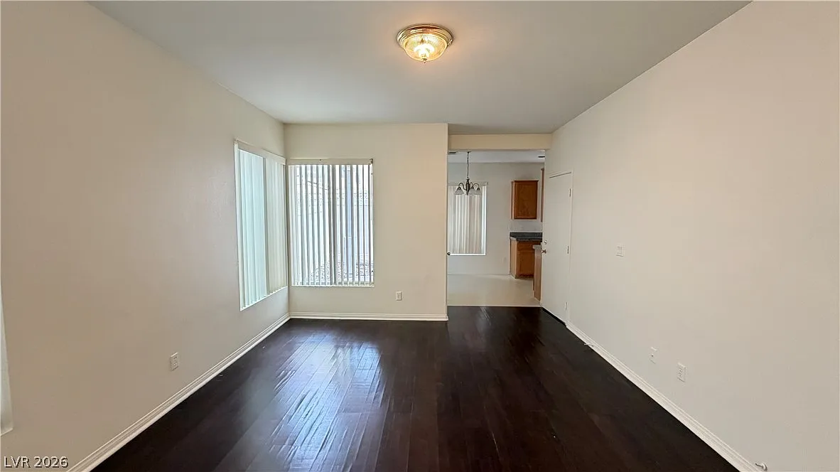 2 bed, 2.5 bath, 1299 sqft, $1,775 — Photo 3