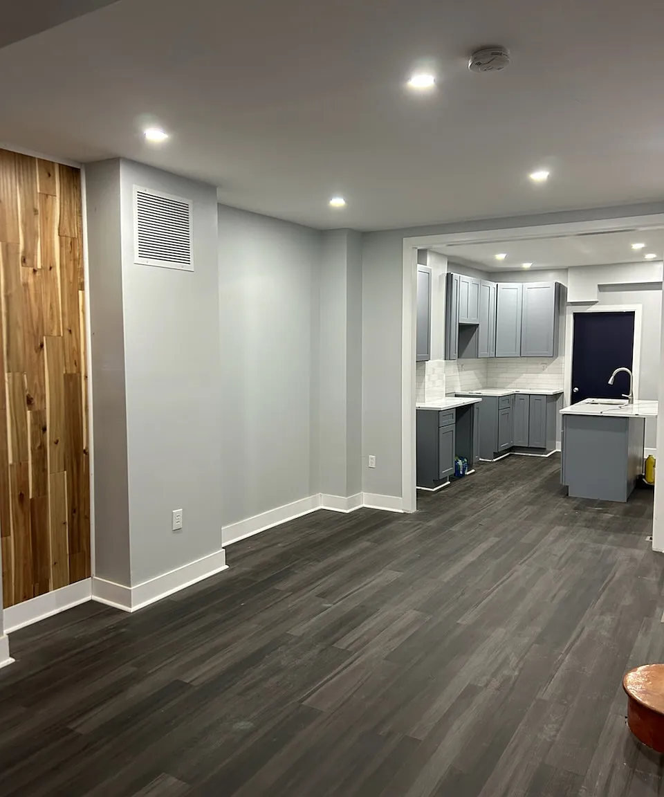626 E 36th St — Photo 3