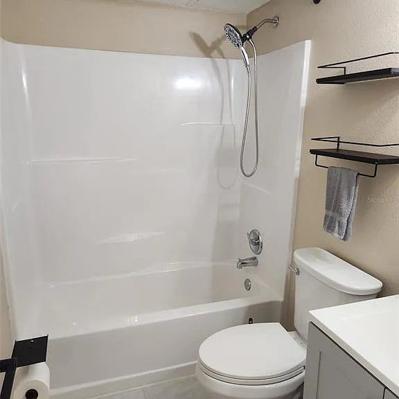 211 Thorn Tree Pl — Photo 12