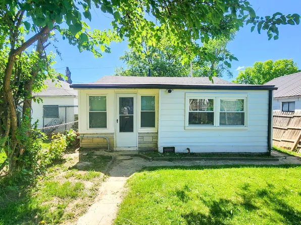 (undisclosed Address), Louisville, KY 40215