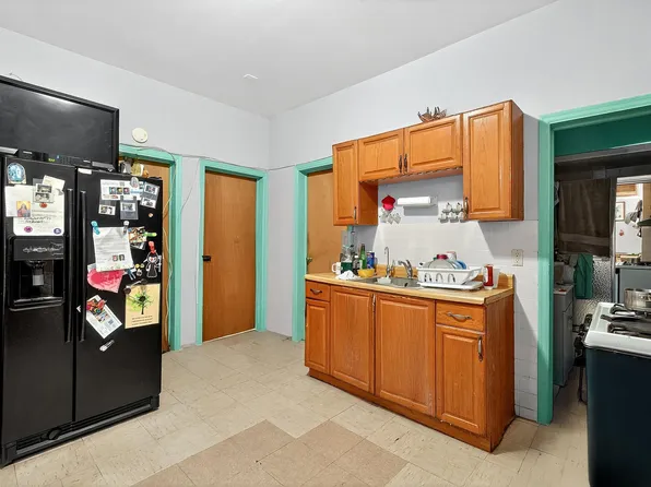 51 Prospect Avenue image 11 of 48