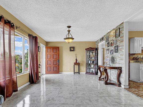 5th image of 8106 Tigua Cir
