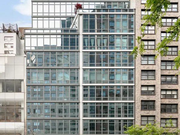 207 East 57th Street 19B image 17 of 18