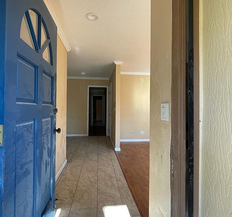 1st image of 3253 San Pedro Way