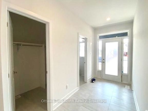 3rd image of 934 Embankment St