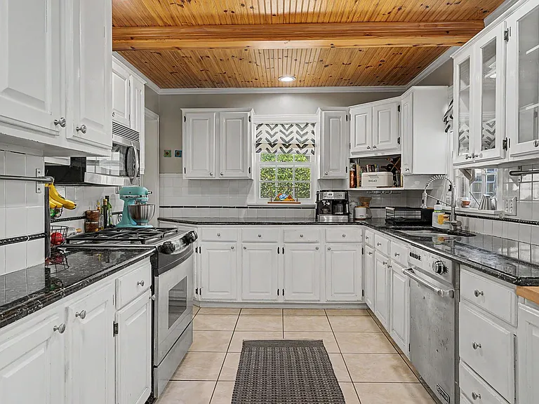 2523 S Cincinnati Ave — Photo 13