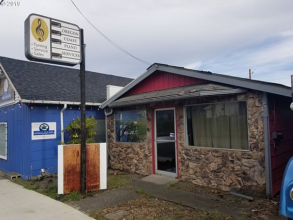 2nd image of 2245 Broadway Ave