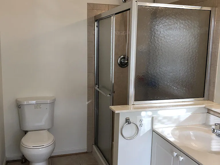 2527 Emerson Dr — Photo 21