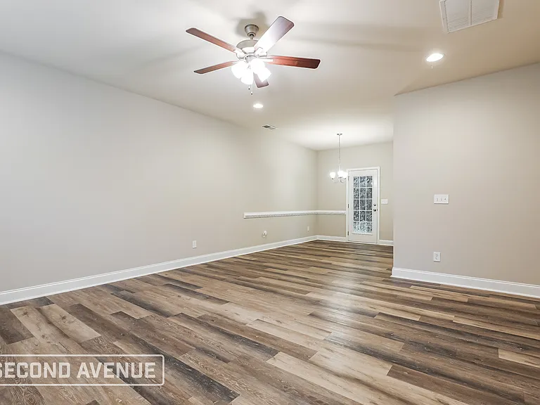 6170 Reagan Chase — Photo 4