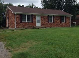 260 Raintree Dr, Clarksville, TN 37042