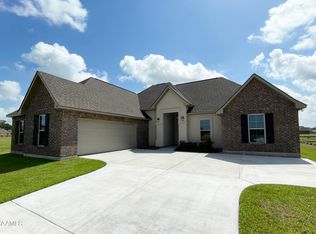 115 Garden Meadows Dr, Lafayette, LA 70506