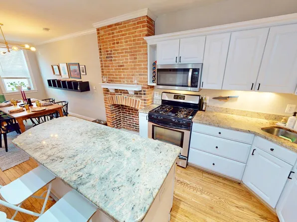 2107 Essex St, Baltimore, MD 21231